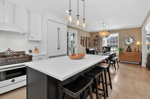 Tiny photo for 284 Chesterfield Avenue, Glen Ellyn, IL 60137 (MLS # 12623895)