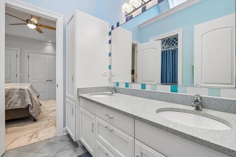 Tiny photo for 515 S Sunnyside Avenue, Elmhurst, IL 60126 (MLS # 12696364)