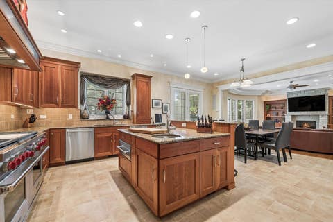 Tiny photo for 515 S Sunnyside Avenue, Elmhurst, IL 60126 (MLS # 12696364)