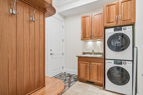 Tiny photo for 515 S Sunnyside Avenue, Elmhurst, IL 60126 (MLS # 12696364)