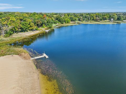 Tiny photo for 533 Blue Springs Drive, Fox Lake, IL 60020 (MLS # 12507323)