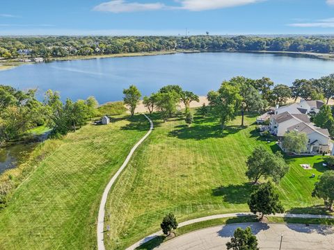 Tiny photo for 533 Blue Springs Drive, Fox Lake, IL 60020 (MLS # 12507323)