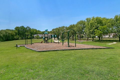 Tiny photo for 533 Blue Springs Drive, Fox Lake, IL 60020 (MLS # 12507323)