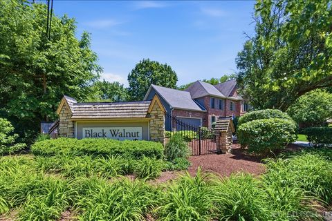 Tiny photo for 990 Pinecrest Drive, Sugar Grove, IL 60554 (MLS # 12666910)