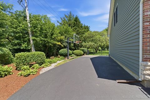 Tiny photo for 990 Pinecrest Drive, Sugar Grove, IL 60554 (MLS # 12666910)