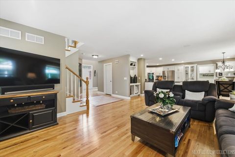 Tiny photo for 990 Pinecrest Drive, Sugar Grove, IL 60554 (MLS # 12666910)