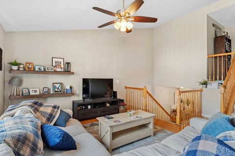 Tiny photo for 1896 Sedgewood Avenue, Aurora, IL 60503 (MLS # 12497313)