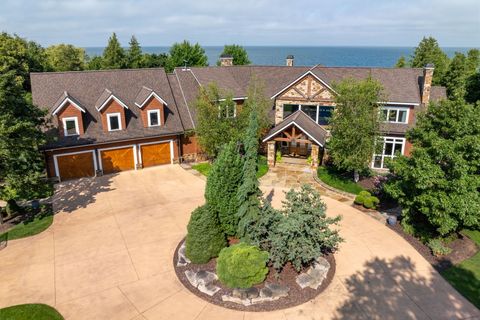 Photo of 5707 Bay Shore Drive, Sturgeon Bay, WI 54235 (MLS # 12553111)