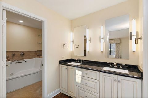 Tiny photo for 709 Woodbridge Court #709, Lake Barrington, IL 60010 (MLS # 12579970)