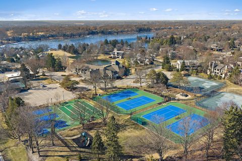 Tiny photo for 709 Woodbridge Court #709, Lake Barrington, IL 60010 (MLS # 12579970)