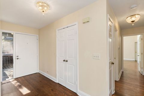 Tiny photo for 709 Woodbridge Court #709, Lake Barrington, IL 60010 (MLS # 12579970)