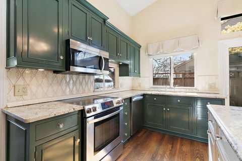 Tiny photo for 709 Woodbridge Court #709, Lake Barrington, IL 60010 (MLS # 12579970)