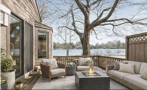 Tiny photo for 709 Woodbridge Court #709, Lake Barrington, IL 60010 (MLS # 12579970)