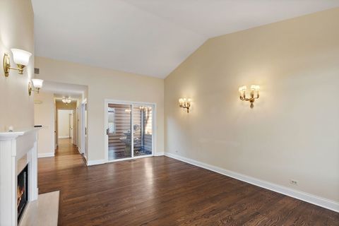 Tiny photo for 709 Woodbridge Court #709, Lake Barrington, IL 60010 (MLS # 12579970)