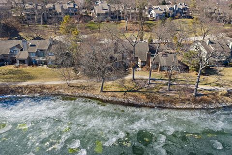 Tiny photo for 709 Woodbridge Court #709, Lake Barrington, IL 60010 (MLS # 12579970)