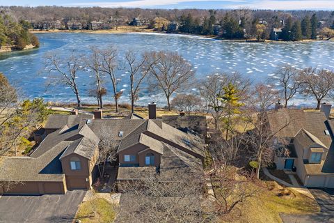 Tiny photo for 709 Woodbridge Court #709, Lake Barrington, IL 60010 (MLS # 12579970)