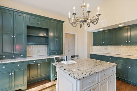 Tiny photo for 709 Woodbridge Court #709, Lake Barrington, IL 60010 (MLS # 12579970)