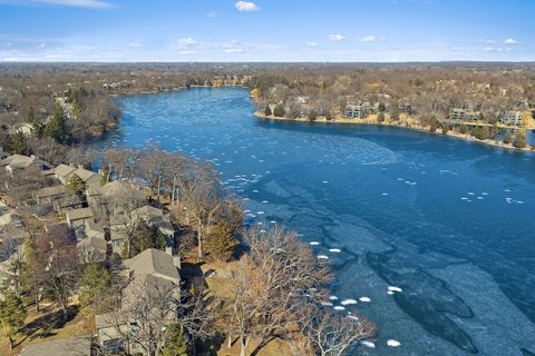 Tiny photo for 709 Woodbridge Court #709, Lake Barrington, IL 60010 (MLS # 12579970)