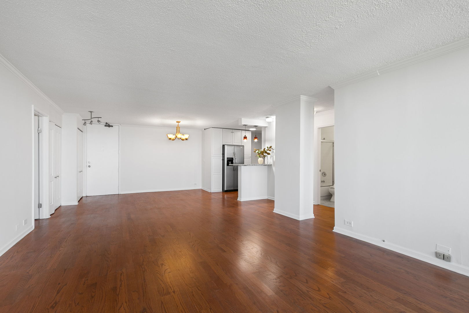 1920 N Clark Street 14B