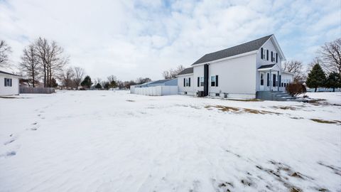 Tiny photo for 300 E South Street, Atlanta, IL 61723 (MLS # 12559478)