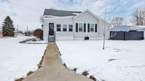 Tiny photo for 300 E South Street, Atlanta, IL 61723 (MLS # 12559478)