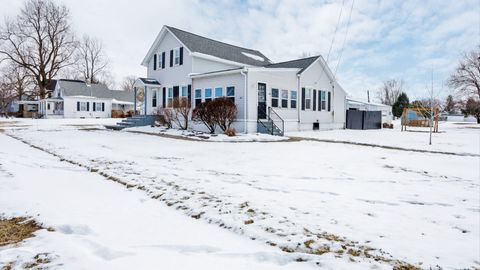 Tiny photo for 300 E South Street, Atlanta, IL 61723 (MLS # 12559478)