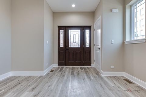 Tiny photo for 182 Eli Court, Des Plaines, IL 60016 (MLS # 12329092)