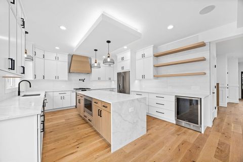 Tiny photo for 8743 Austin Avenue, Oak Lawn, IL 60453 (MLS # 12539513)