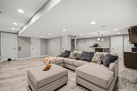 Tiny photo for 17364 W Westwind Drive, Gurnee, IL 60031 (MLS # 12640277)