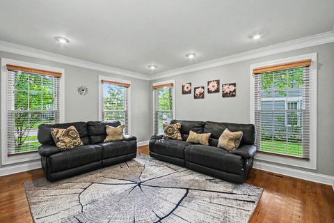 Tiny photo for 17364 W Westwind Drive, Gurnee, IL 60031 (MLS # 12640277)