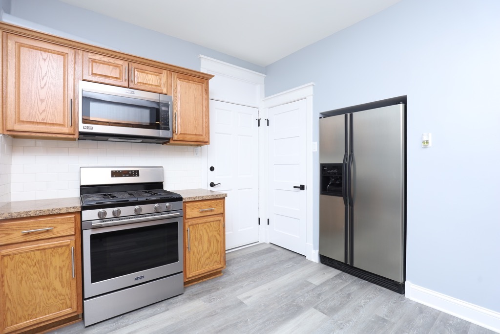 2039 W 23RD Street 1