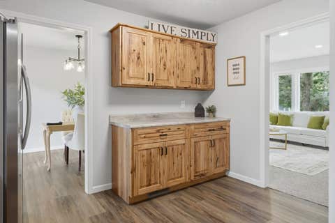 Tiny photo for 4415 Montclair Court, Bettendorf, IA 52722 (MLS # 12714867)