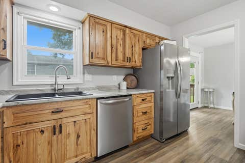Tiny photo for 4415 Montclair Court, Bettendorf, IA 52722 (MLS # 12714867)