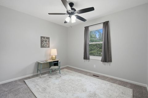 Tiny photo for 4415 Montclair Court, Bettendorf, IA 52722 (MLS # 12714867)
