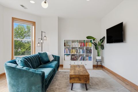 Tiny photo for 2720 N Sawyer Avenue #3, Chicago, IL 60647 (MLS # 12634141)