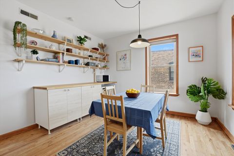 Tiny photo for 2720 N Sawyer Avenue #3, Chicago, IL 60647 (MLS # 12634141)