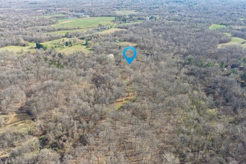 Tiny photo for 207 Kennedy Road, Carbondale, IL 62903 (MLS # 12607660)