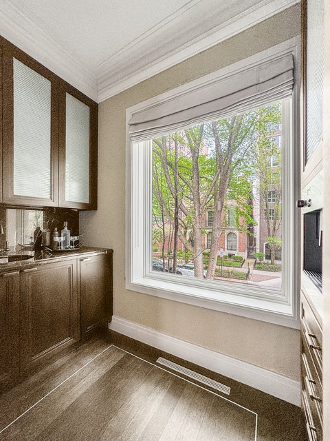 Tiny photo for 1524 N Astor Street, Chicago, IL 60610 (MLS # 12753134)