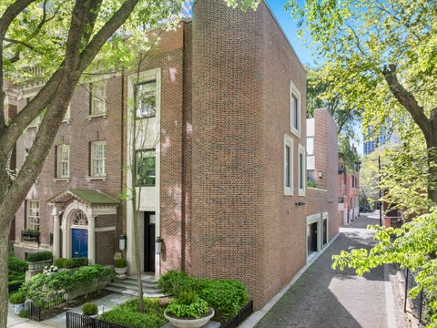 Tiny photo for 1524 N Astor Street, Chicago, IL 60610 (MLS # 12753134)