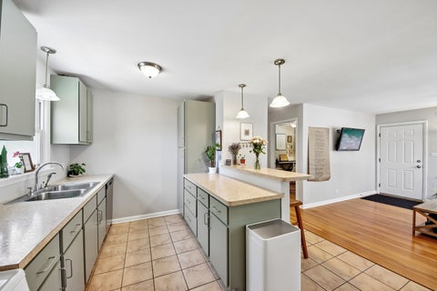 Tiny photo for 16841 Willow Lane Drive, Tinley Park, IL 60477 (MLS # 12687327)