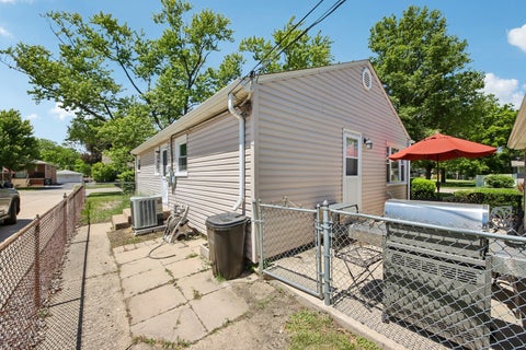 Tiny photo for 16841 Willow Lane Drive, Tinley Park, IL 60477 (MLS # 12687327)