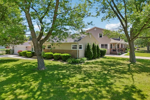 Tiny photo for 16841 Willow Lane Drive, Tinley Park, IL 60477 (MLS # 12687327)