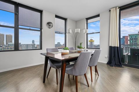 Tiny photo for 330 N Jefferson Street #1805, Chicago, IL 60661 (MLS # 12620407)