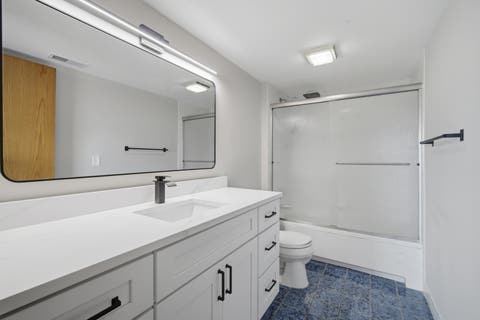 Tiny photo for 700 Graceland Avenue #708, Des Plaines, IL 60016 (MLS # 12708121)