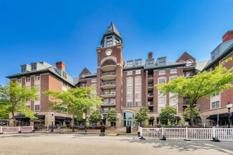 Photo of 44 N VAIL Avenue #213, Arlington Heights, IL 60005 (MLS # 12676058)