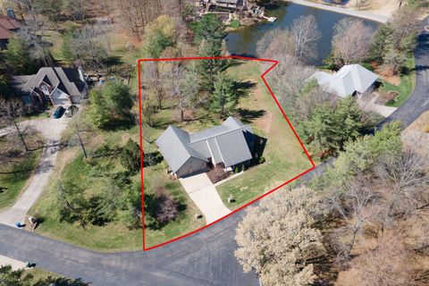 Tiny photo for 15 Lake Indian Hills Circle, Carbondale, IL 62901 (MLS # 12573377)