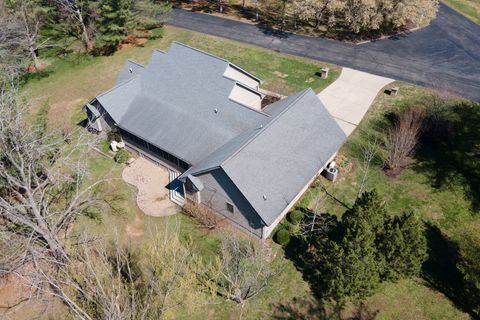 Tiny photo for 15 Lake Indian Hills Circle, Carbondale, IL 62901 (MLS # 12573377)