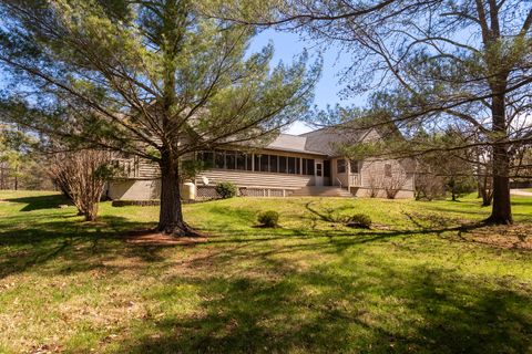 Tiny photo for 15 Lake Indian Hills Circle, Carbondale, IL 62901 (MLS # 12573377)