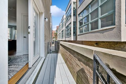 Tiny photo for 3219 N Halsted Street #C, Chicago, IL 60657 (MLS # 12485449)