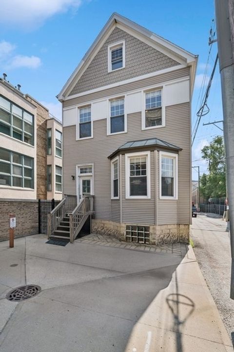 Tiny photo for 3219 N Halsted Street #C, Chicago, IL 60657 (MLS # 12485449)